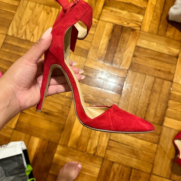 JUSTFAB RED SUEDE PUMPS WITH ANKLE BOW DETAIL - Picture 6 of 6